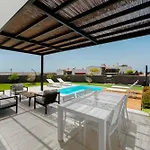 Villa Menta Relaxing Corner In Front Of The Ocean *