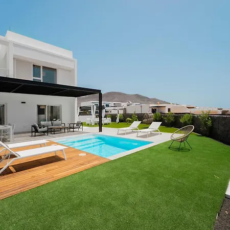 Menta Relaxing Corner In Front Of The Ocean * Плайя-Бланка